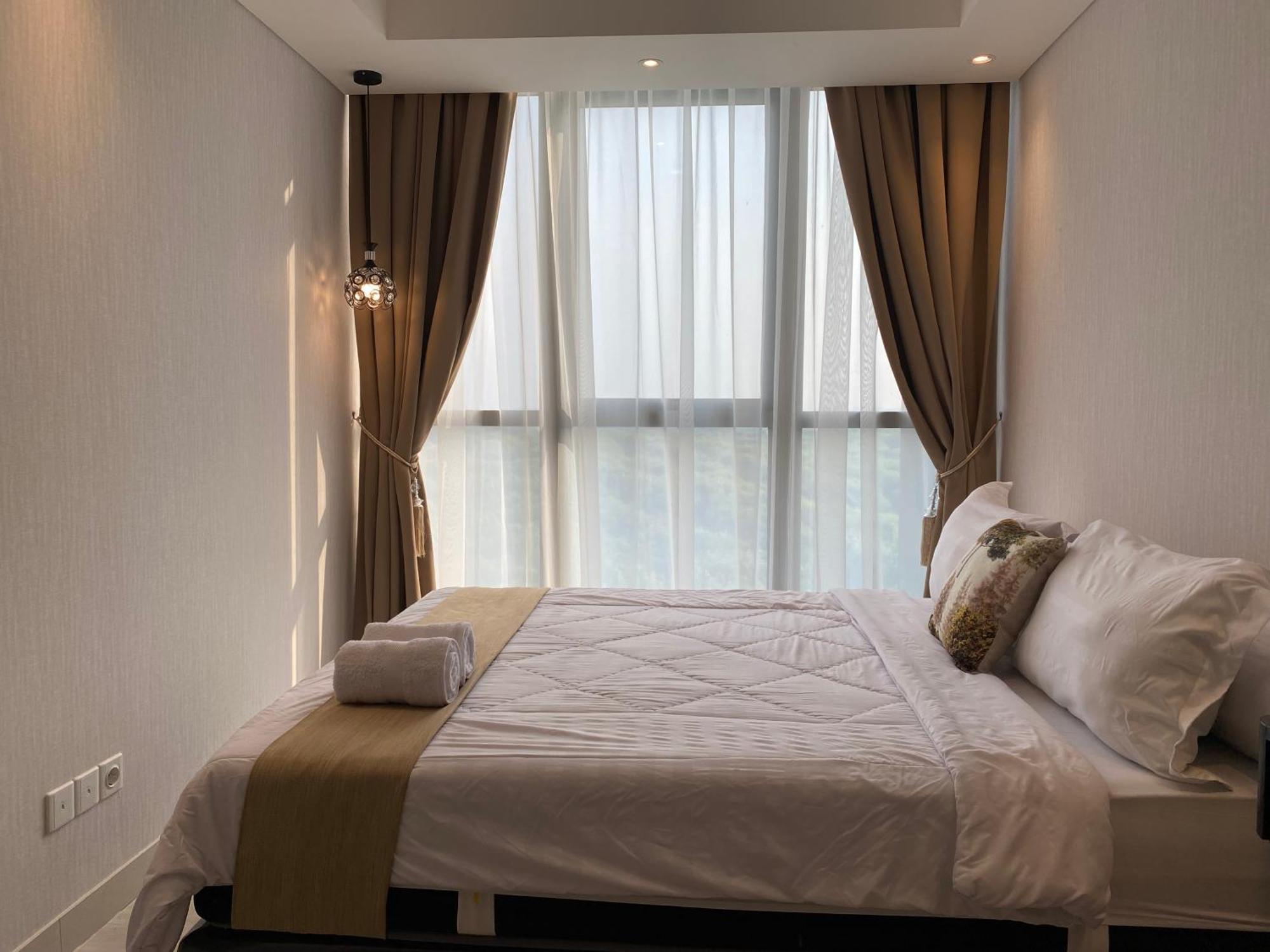 Comfort And Luxury Private Room At Goldcoast Pik Jacarta Exterior foto
