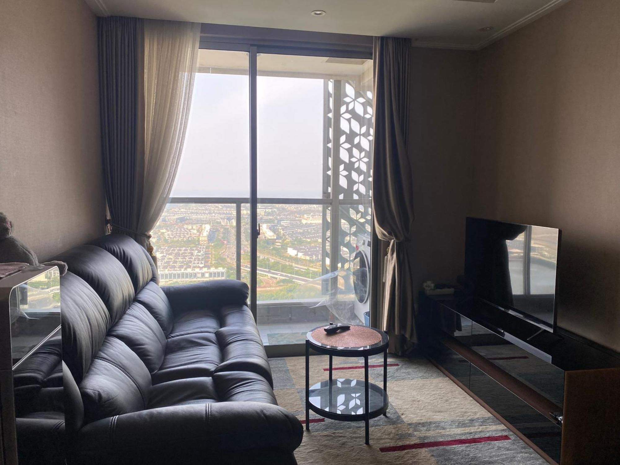Comfort And Luxury Private Room At Goldcoast Pik Jacarta Exterior foto